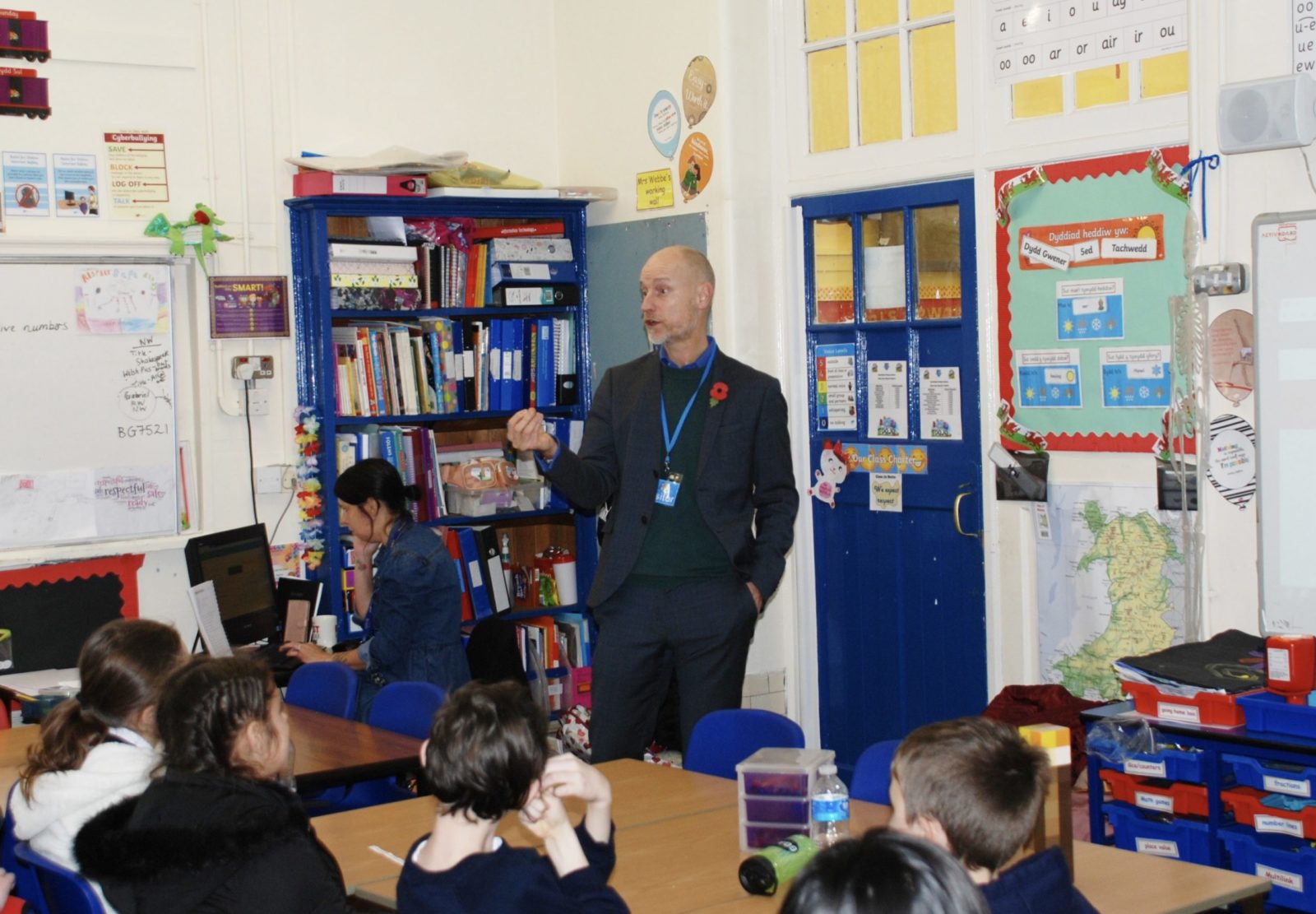 Speaking with Students at Sandfields Primary School 